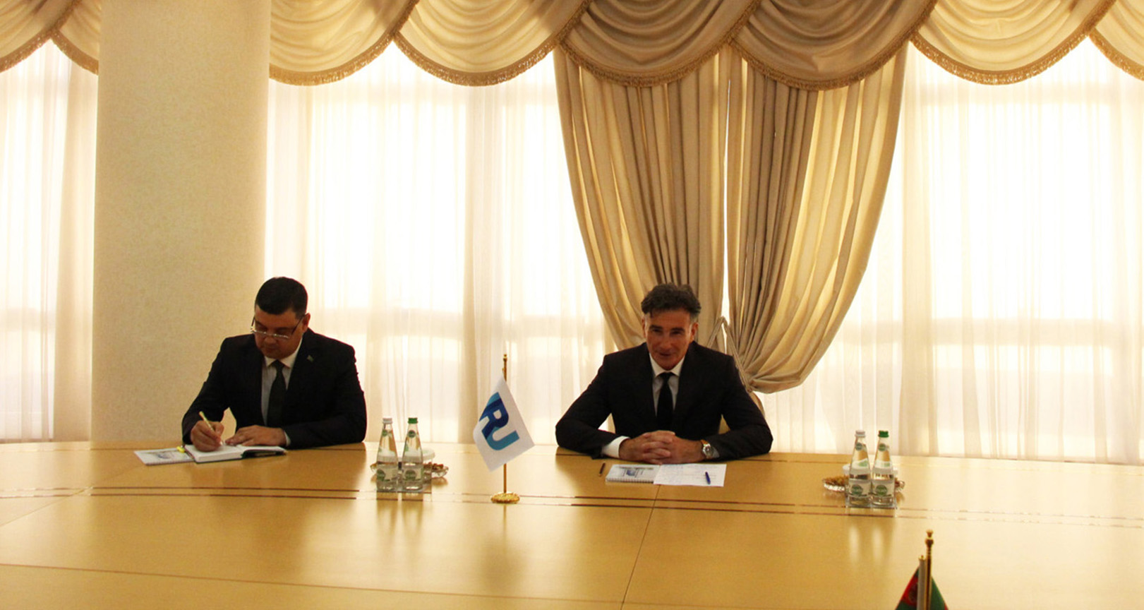 IRU and Turkmenistan hold high-level talks on road transport priorities