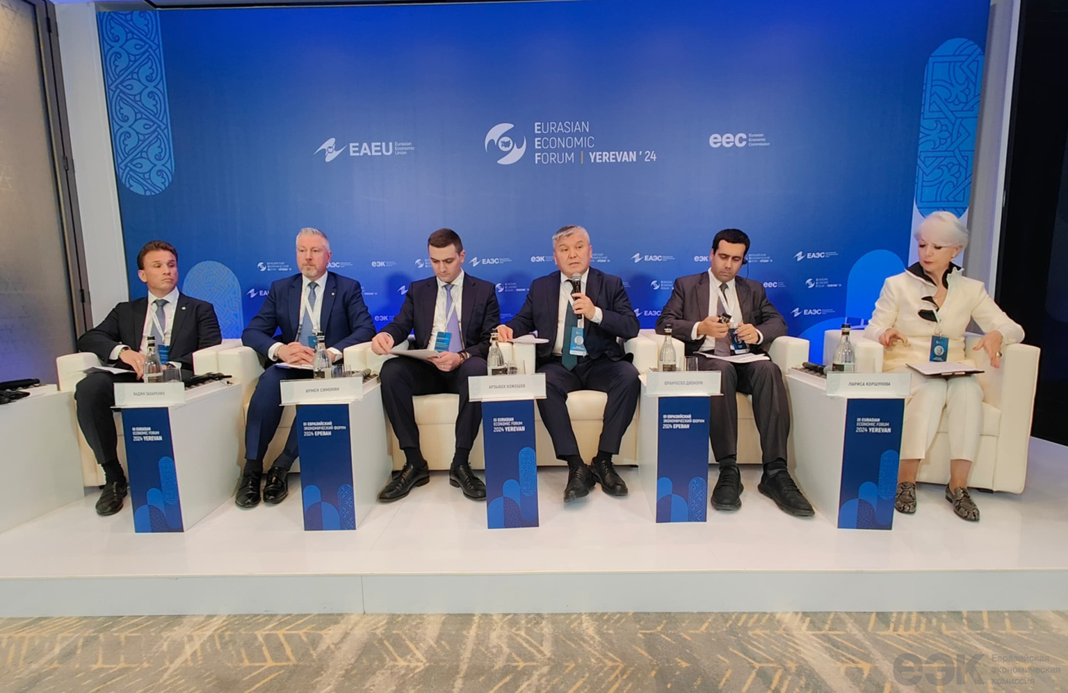 IRU outlines border connectivity vision at Eurasian Economic Forum