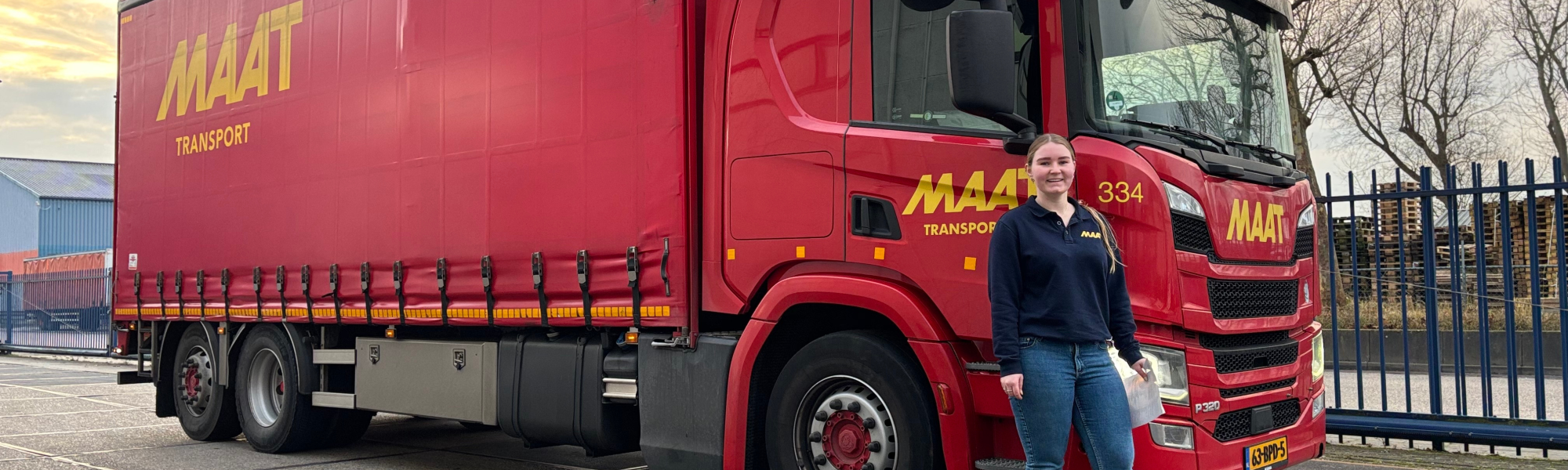 At 19, Charlene Kerkhof is proving that young professionals are ready to drive the future of road transport. Growing up in a trucking family in the Netherlands, she has turned her passion into a career. Now she’s mastering the road and calling for better opportunities to help more young drivers succeed.